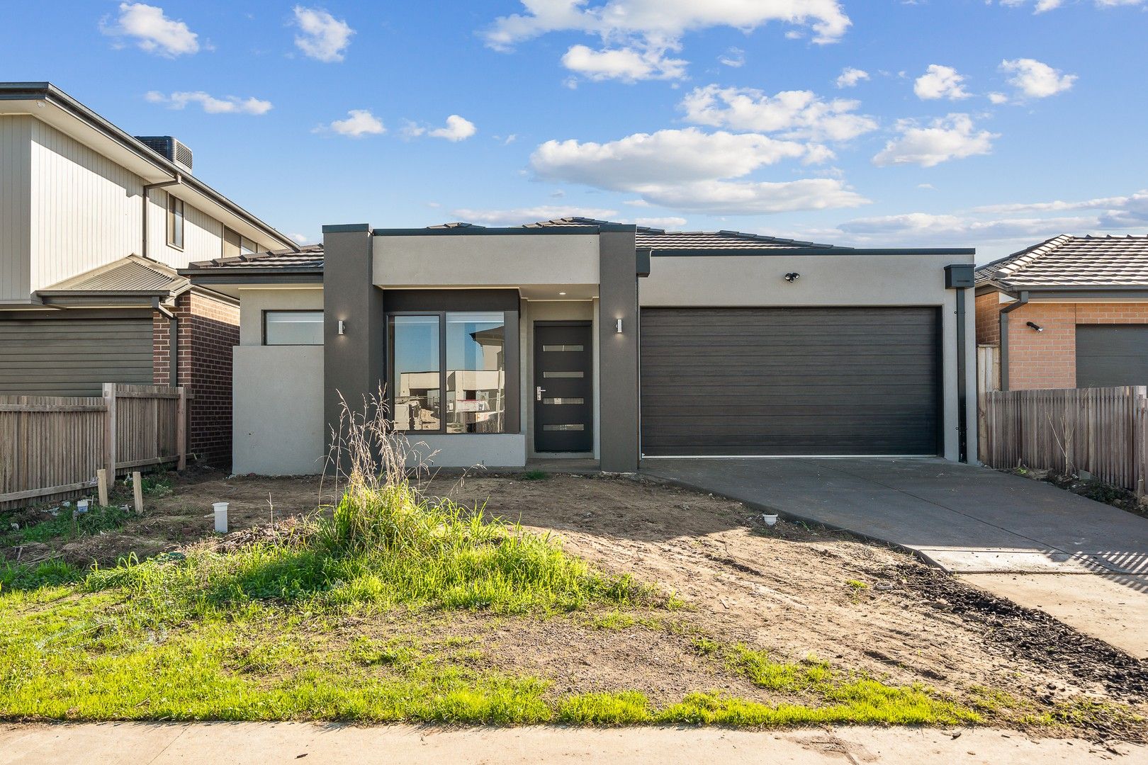 4 bedrooms House in 25 Burnbank Parade CLYDE NORTH VIC, 3978