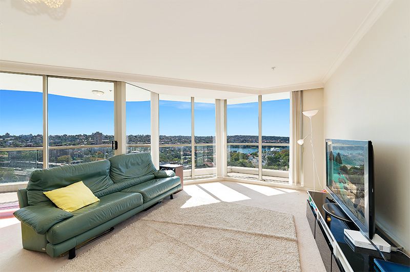 1803/38 Alfred Street, Milsons Point NSW 2061, Image 2
