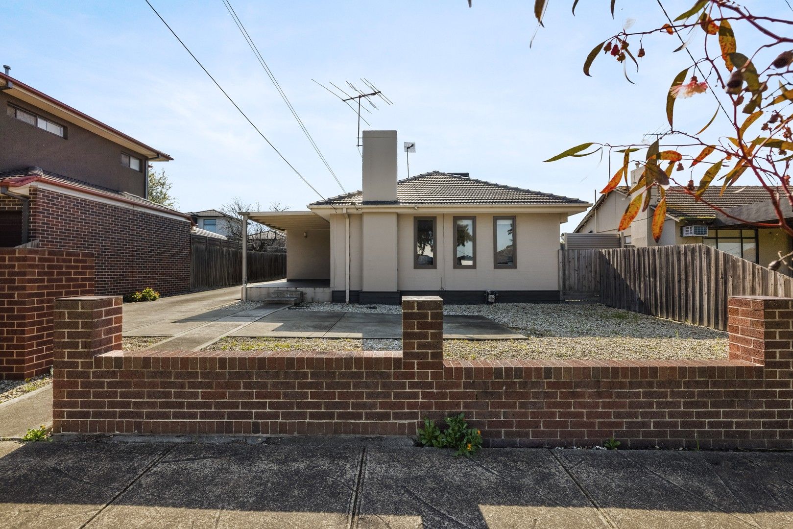 3 bedrooms House in 1/14 Daley Street GLENROY VIC, 3046