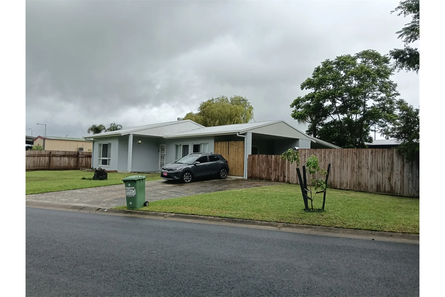 Bentley Park QLD 4869