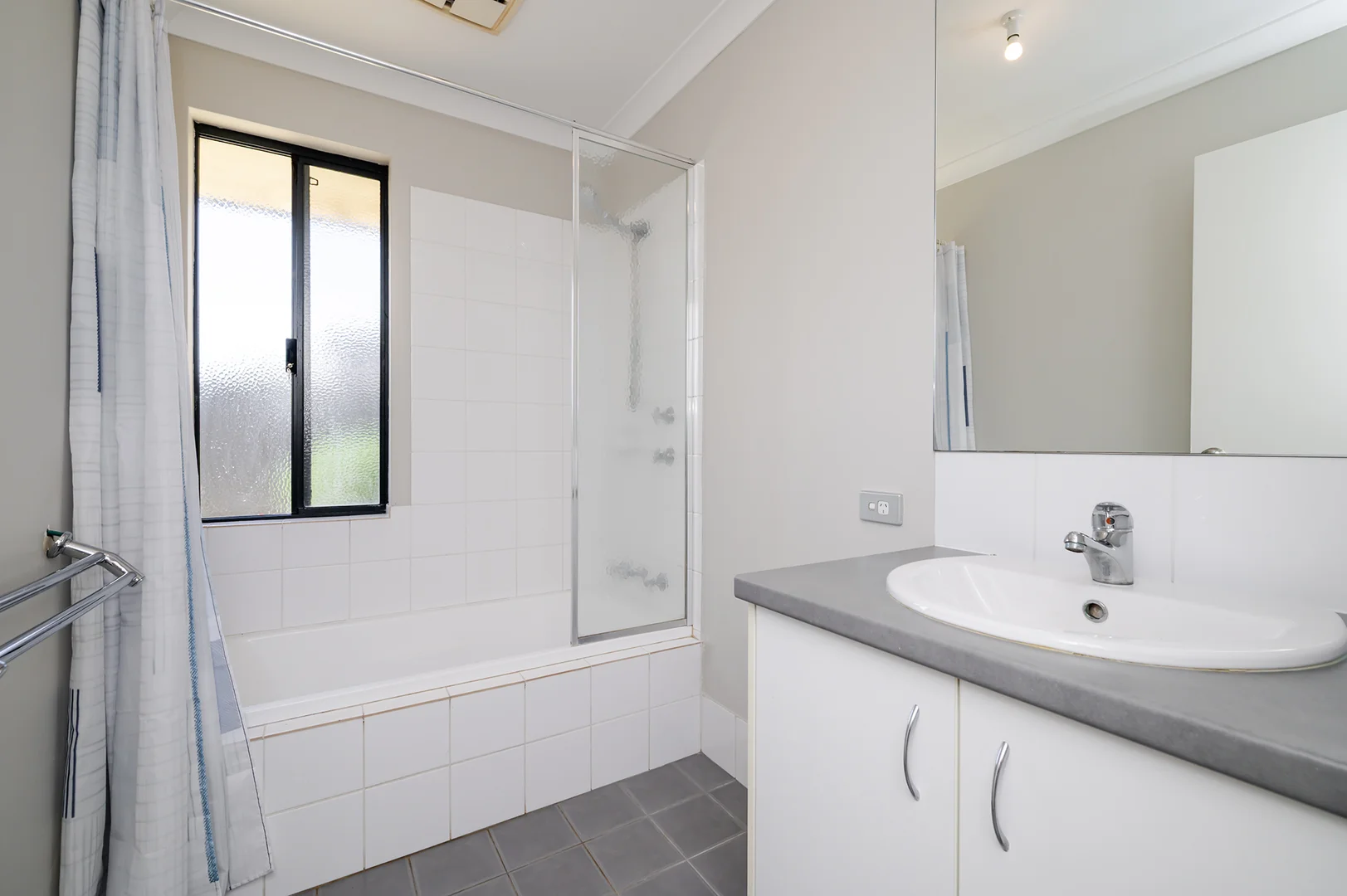 Additional image 21 of 1 Rosea Way, Banksia Grove WA 6031