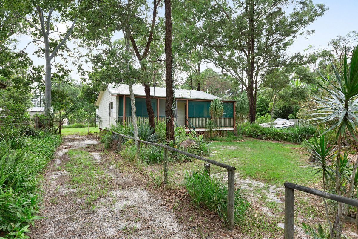 18 Nugent Street, Macleay Island QLD 4184, Image 0