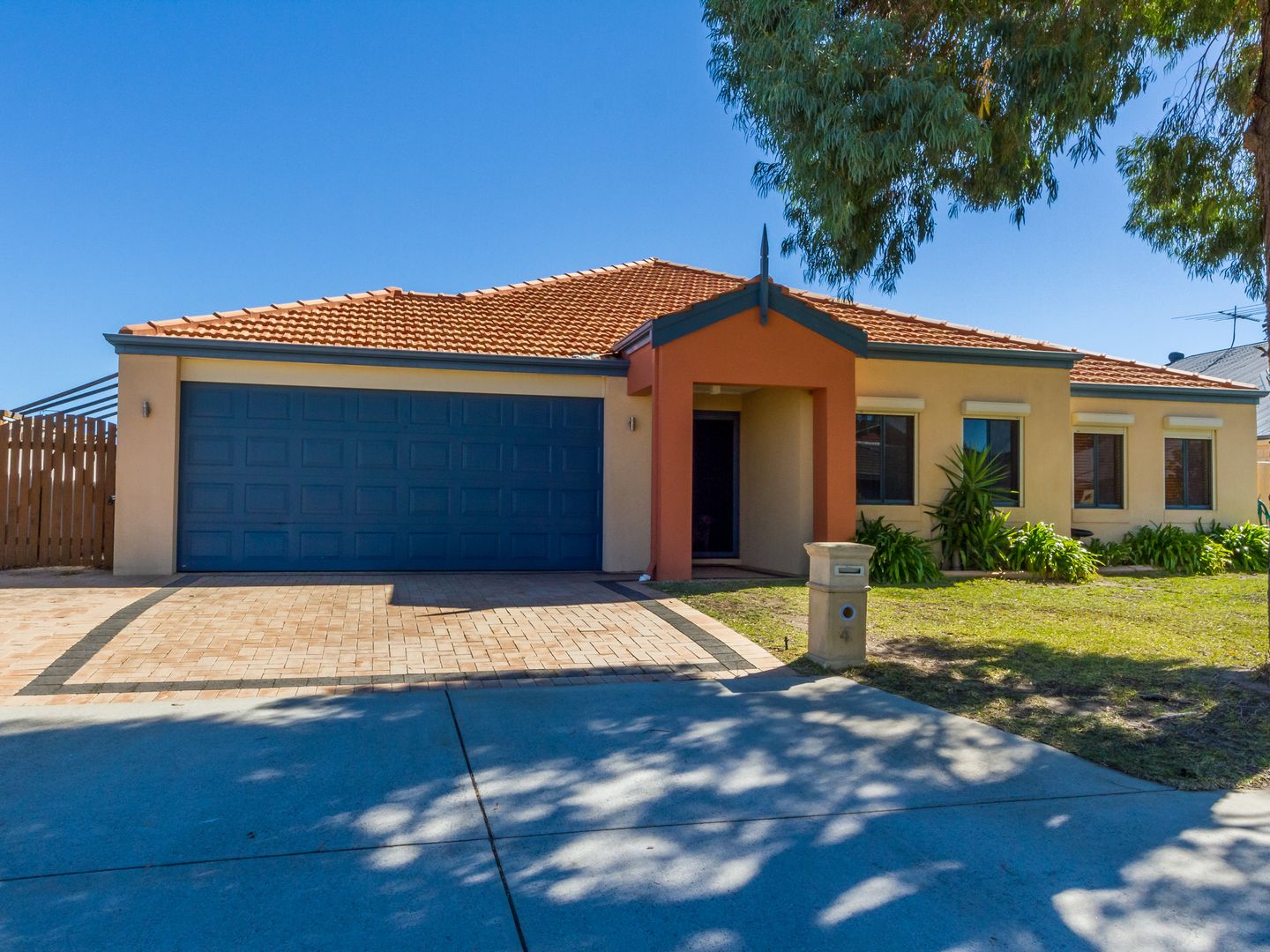 4 Granada Loop, Seville Grov | Property History & Address Research | Domain