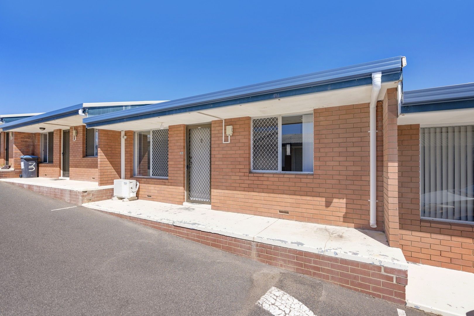 2/13 Francis Street, Geraldton WA 6530, Image 0