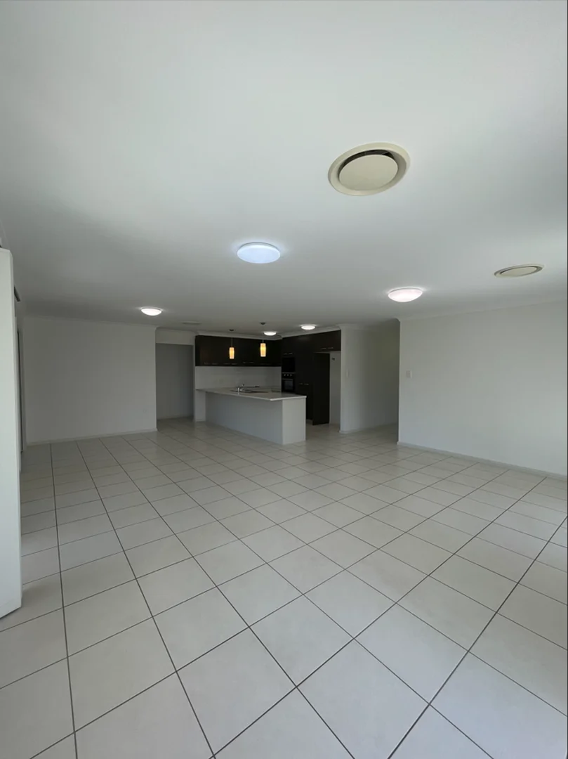 Additional image 3 of 16 Cypress Pines Drive, Miles QLD 4415