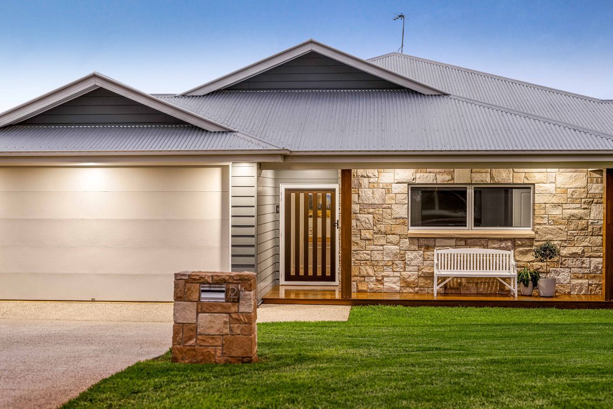 4 bedrooms House in 21 Gwenda Drive WESTBROOK QLD, 4350