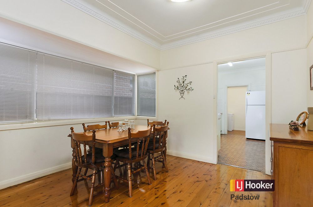 6 Cairo Avenue, Padstow NSW 2211, Image 2