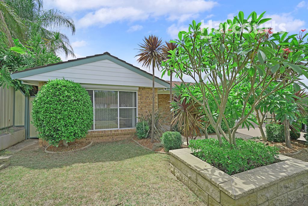 12 Sapphire Place, Eagle Vale NSW 2558, Image 0