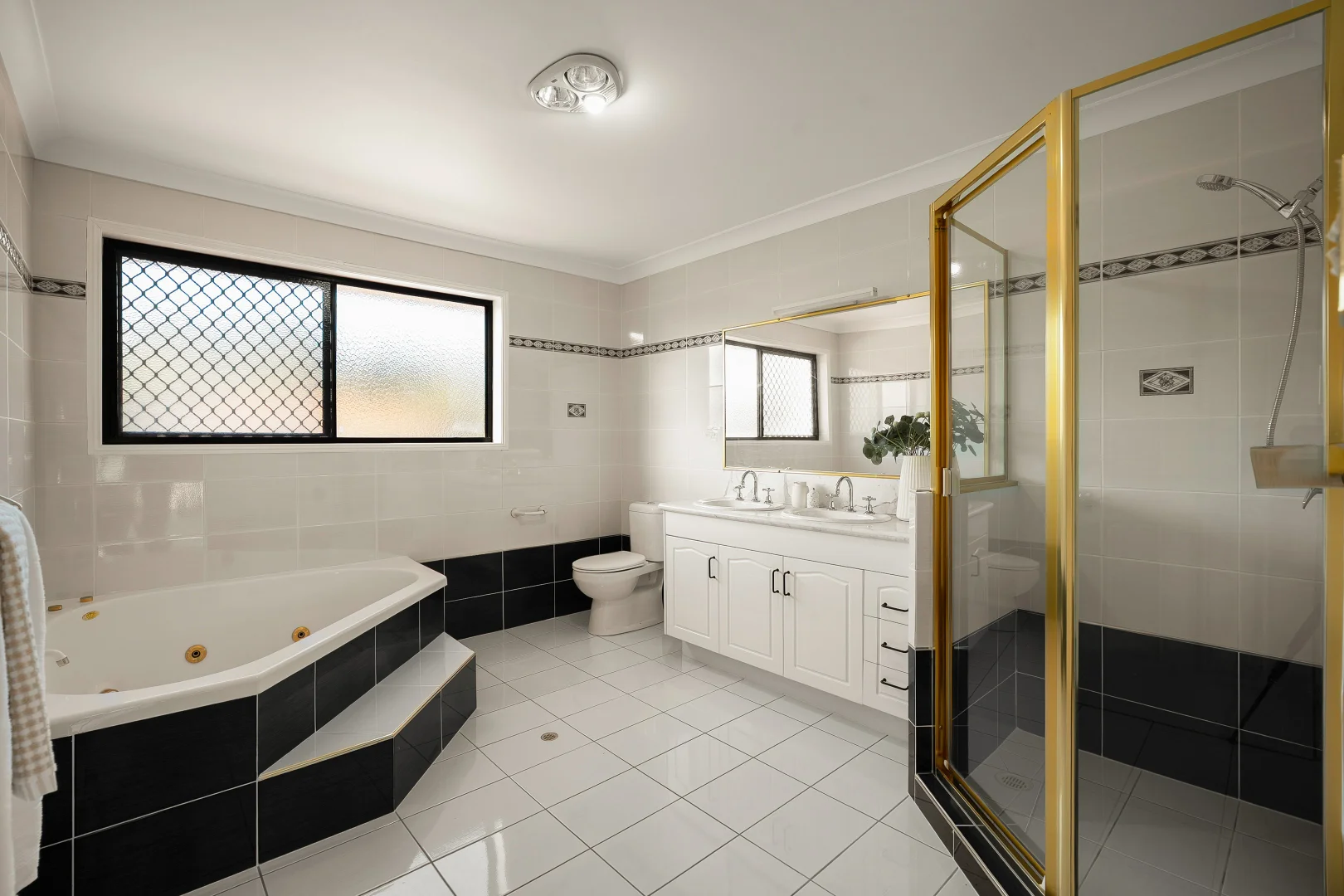 Additional image 32 of 10 Gumdale Place, Sunnybank Hills QLD 4109