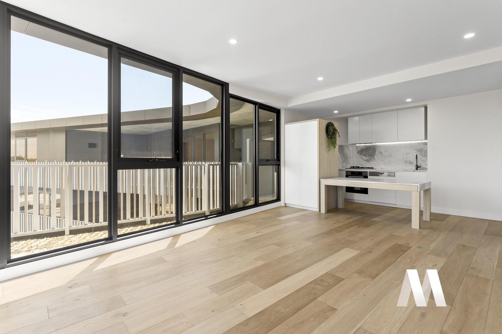 2 bedrooms Apartment / Unit / Flat in 505/757 Toorak Road HAWTHORN EAST VIC, 3123