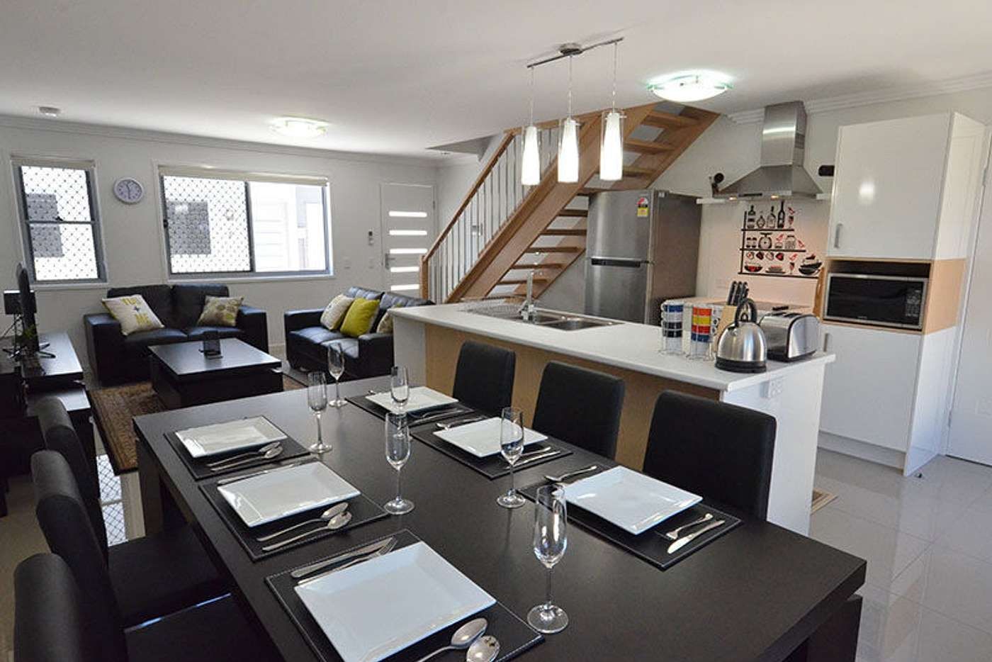 10/11 Side Street, Gladstone Central QLD 4680 Townhouse For Rent Domain