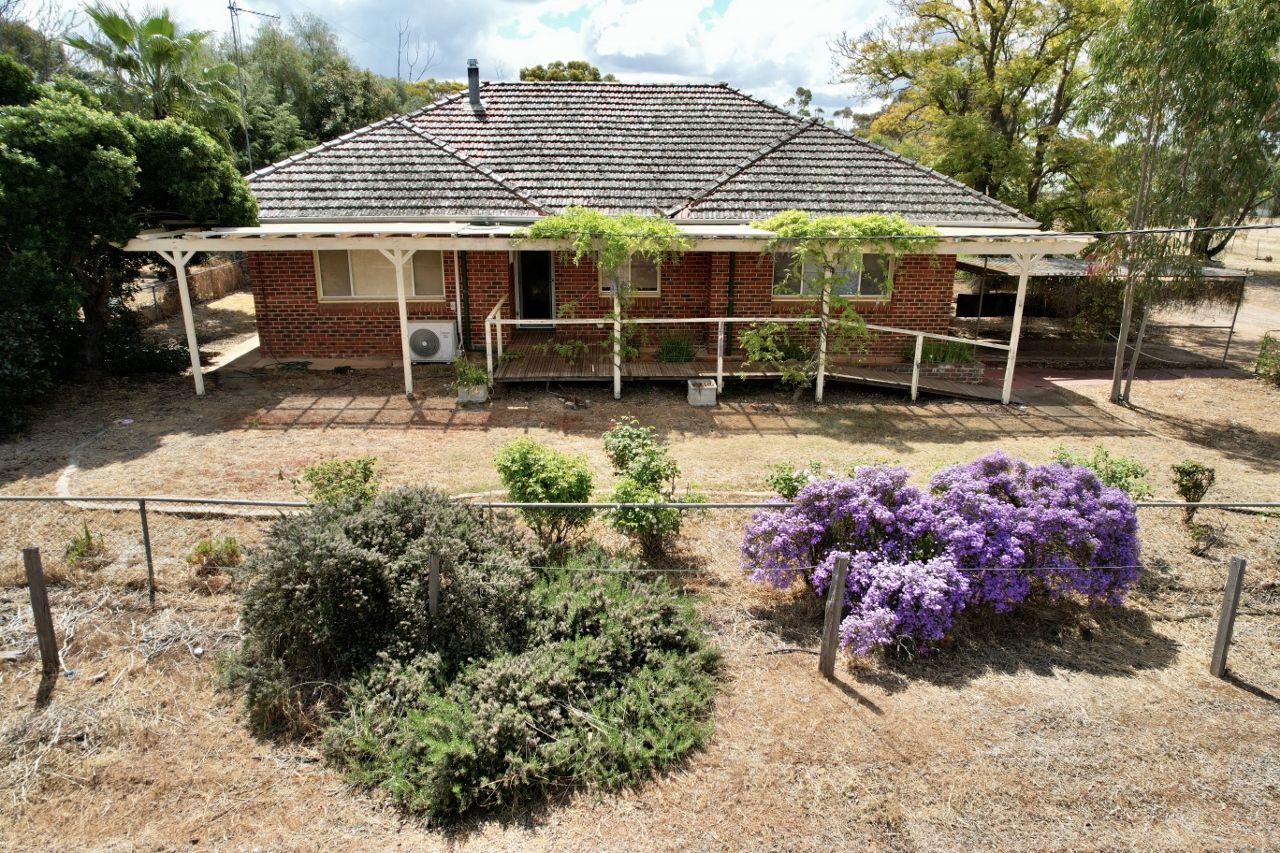 48 Cumming Street, Brookton WA 6306, Image 0