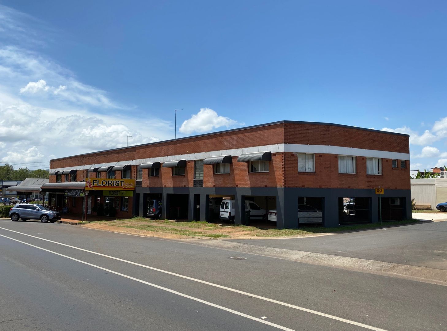 Atherton QLD 4883 10 beds block of units for Sale, 1,300,000 NEG