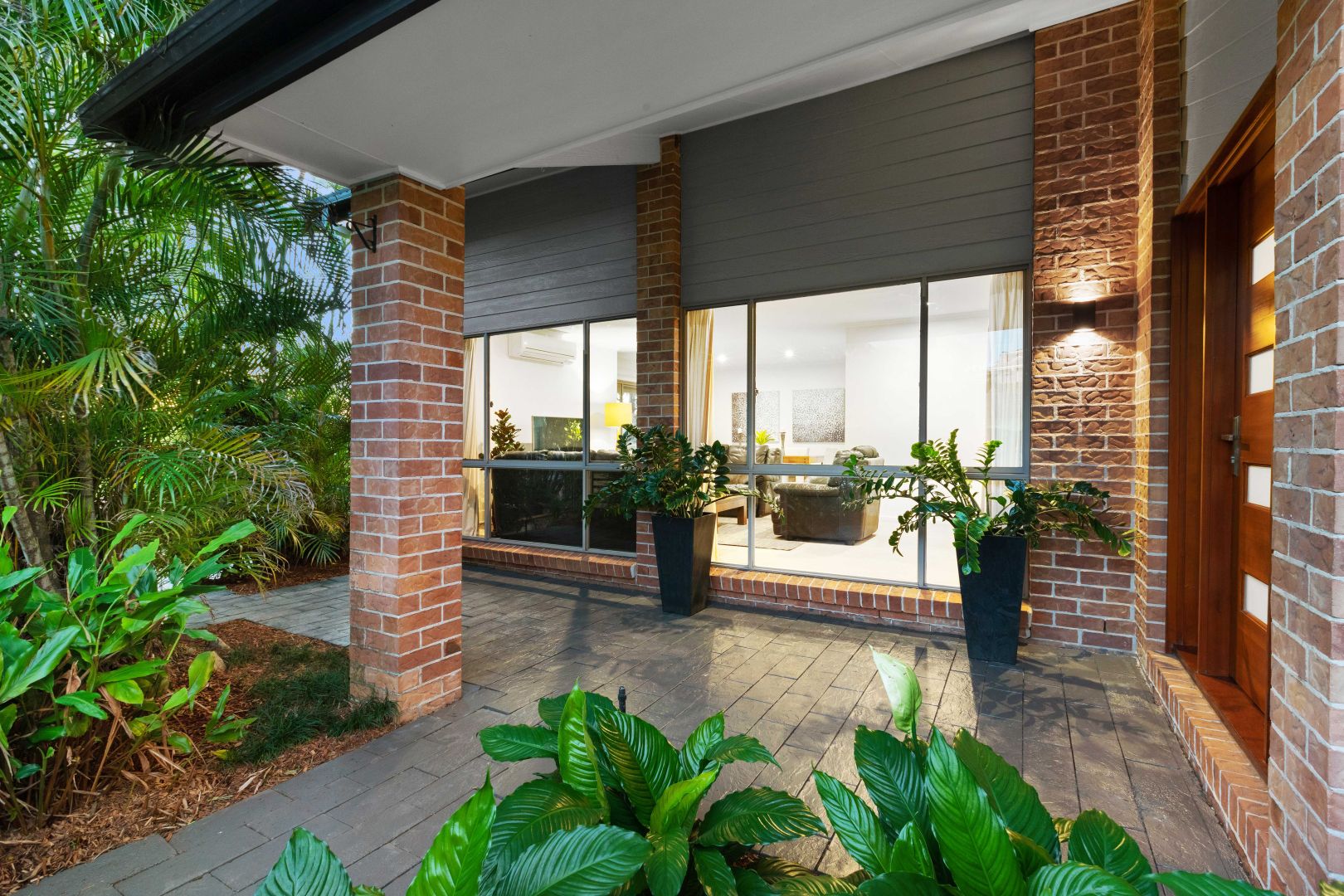 6 Kobble Court, Sinnamon Park QLD 4073, Image 2