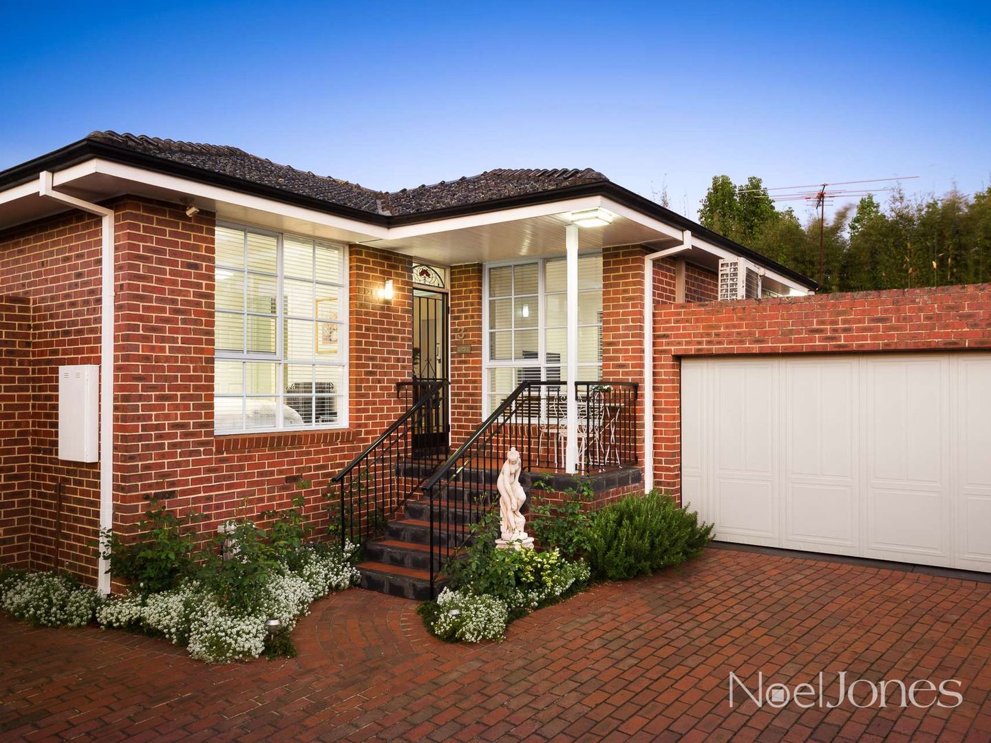 3/23 Lomond Street, Glen Iris Property History & Address Research