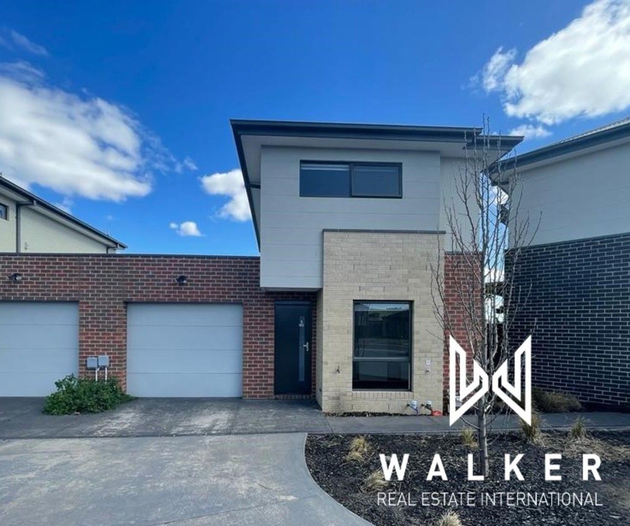 2 bedrooms Townhouse in 1/204 Saltlake Boulevard WOLLERT VIC, 3750