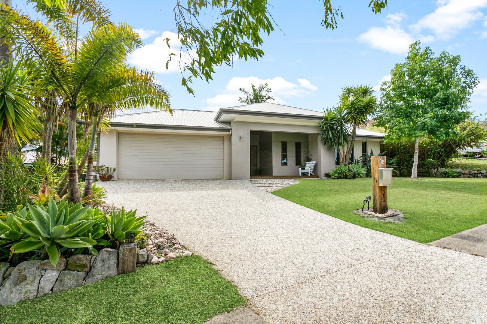 4 bedrooms House in 18 Straker Drive COOROY QLD, 4563