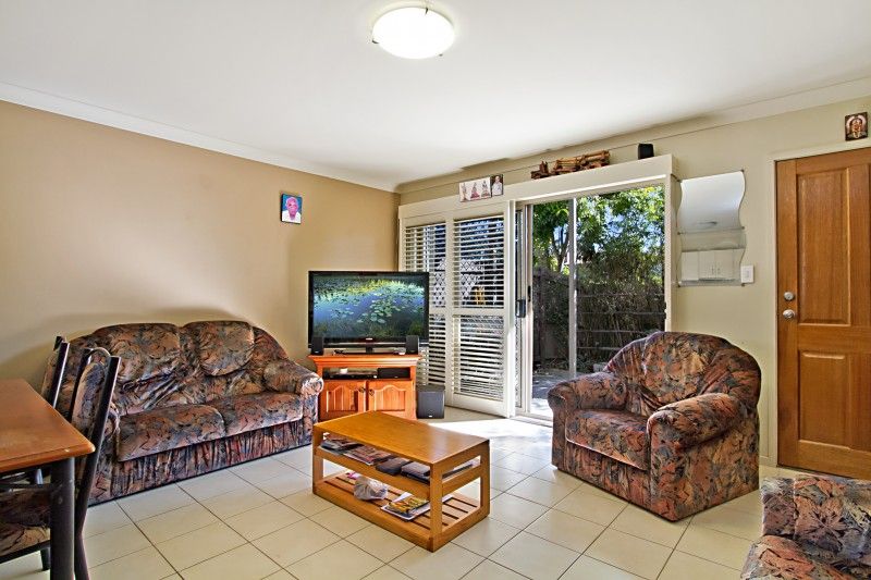 3/572 Sherwood Road, SHERWOOD QLD 4075, Image 2