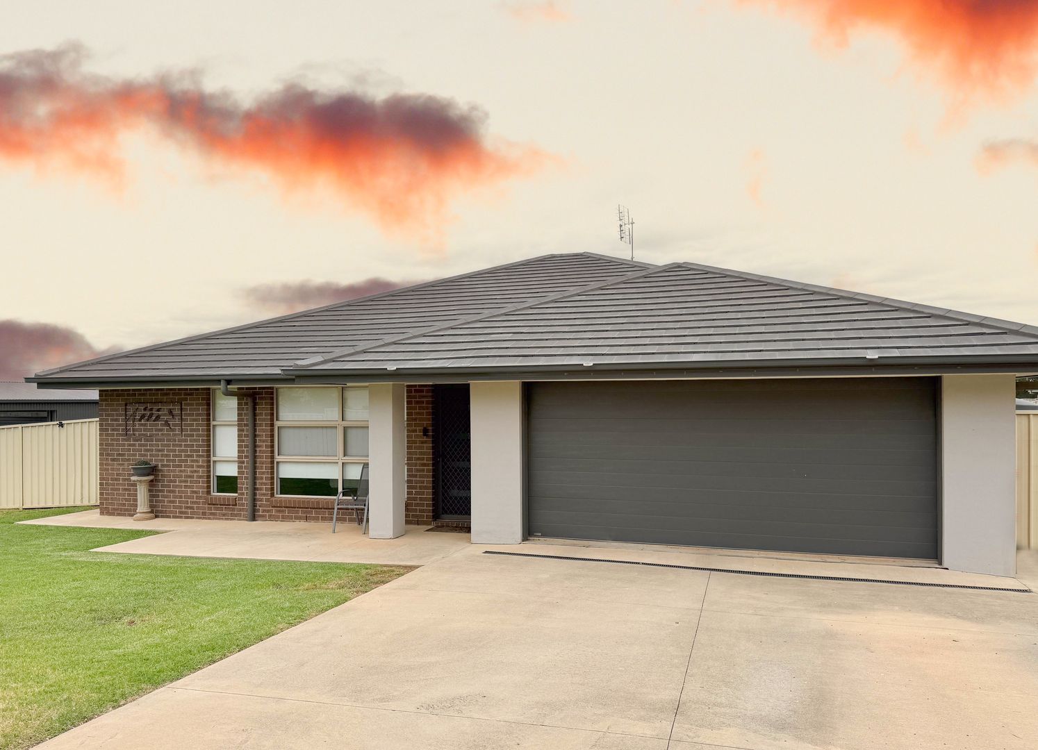 3 Willow Place, Parkes NSW 2870, Image 0