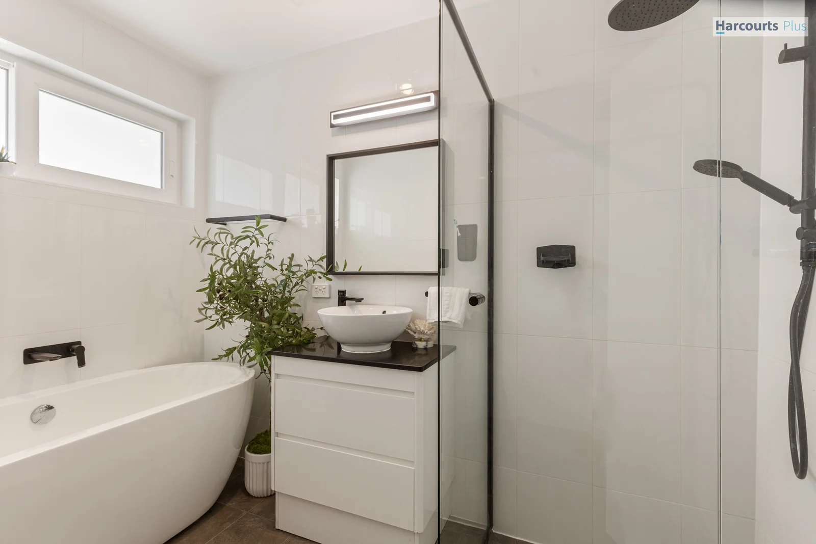 Additional image 24 of 4 Ingomar Court, Hallett Cove SA 5158