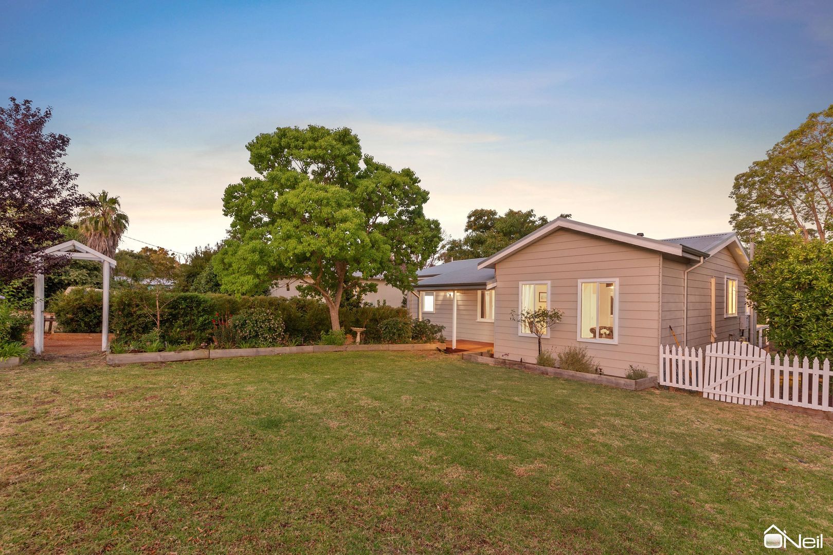 11 Brady Road, Jarrahdale WA 6124, Image 1