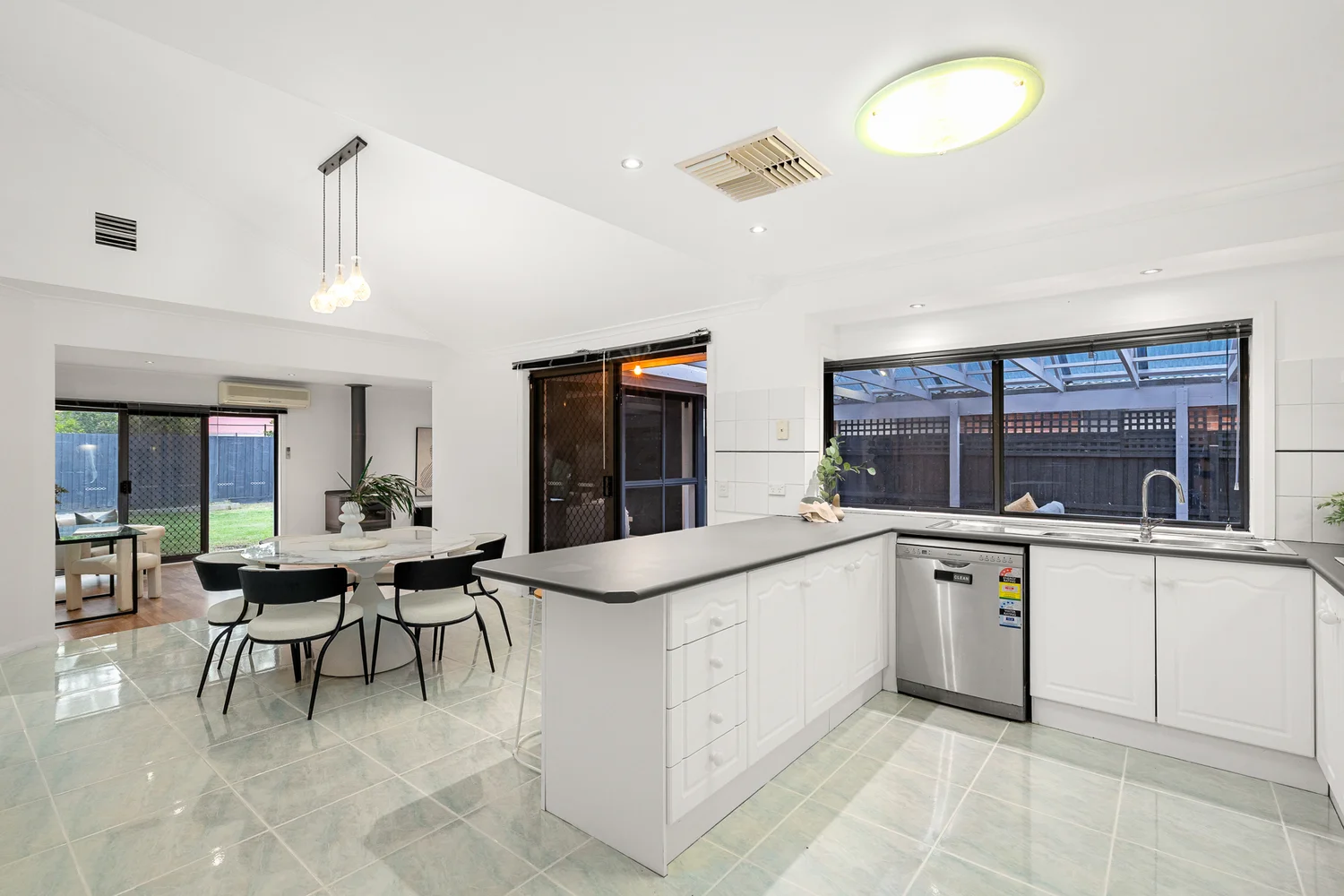 Additional image 9 of 17 Pastoral Place, Sydenham VIC 3037