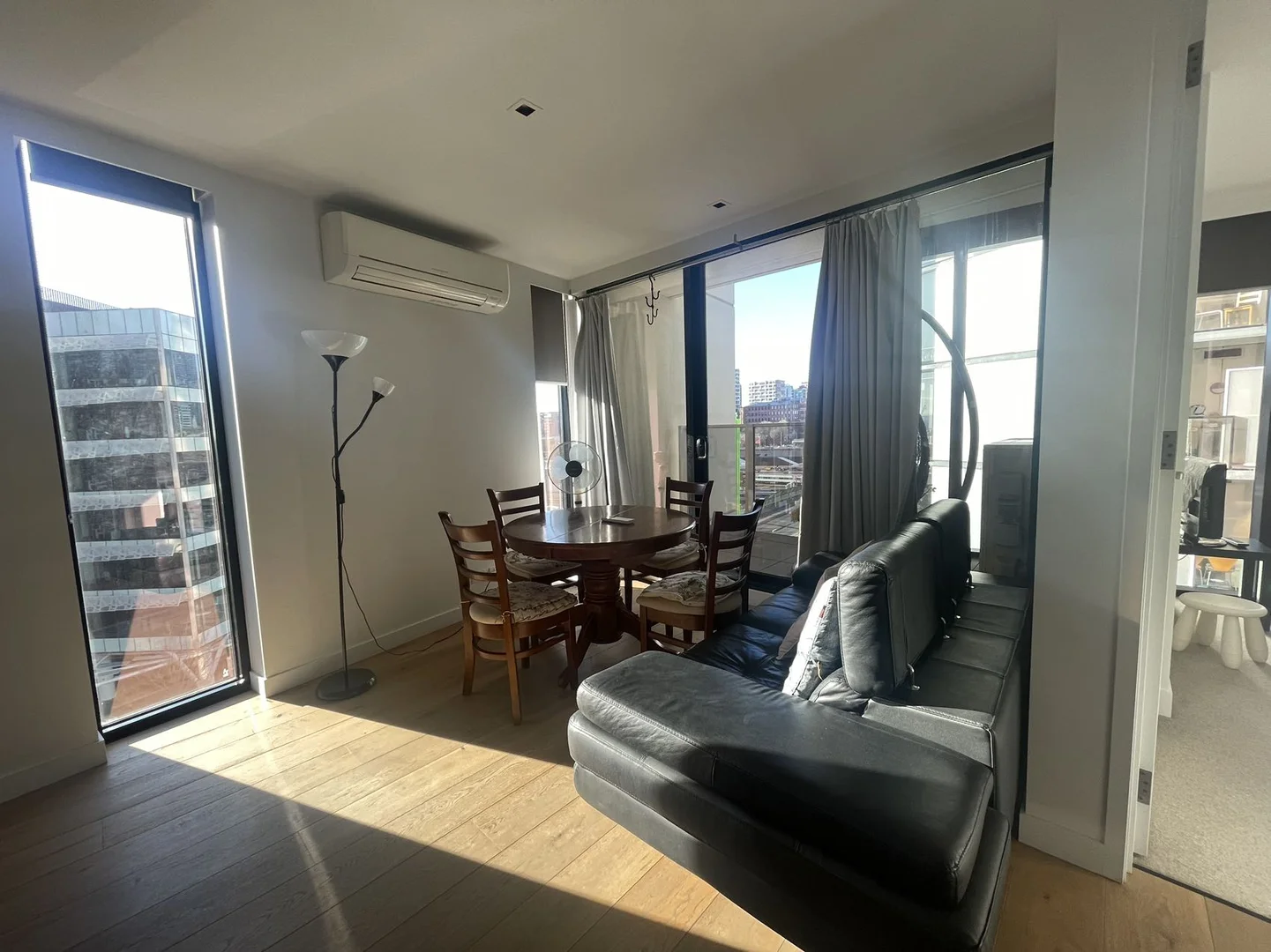 Additional image 2 of 713/677 La Trobe Street, Docklands VIC 3008