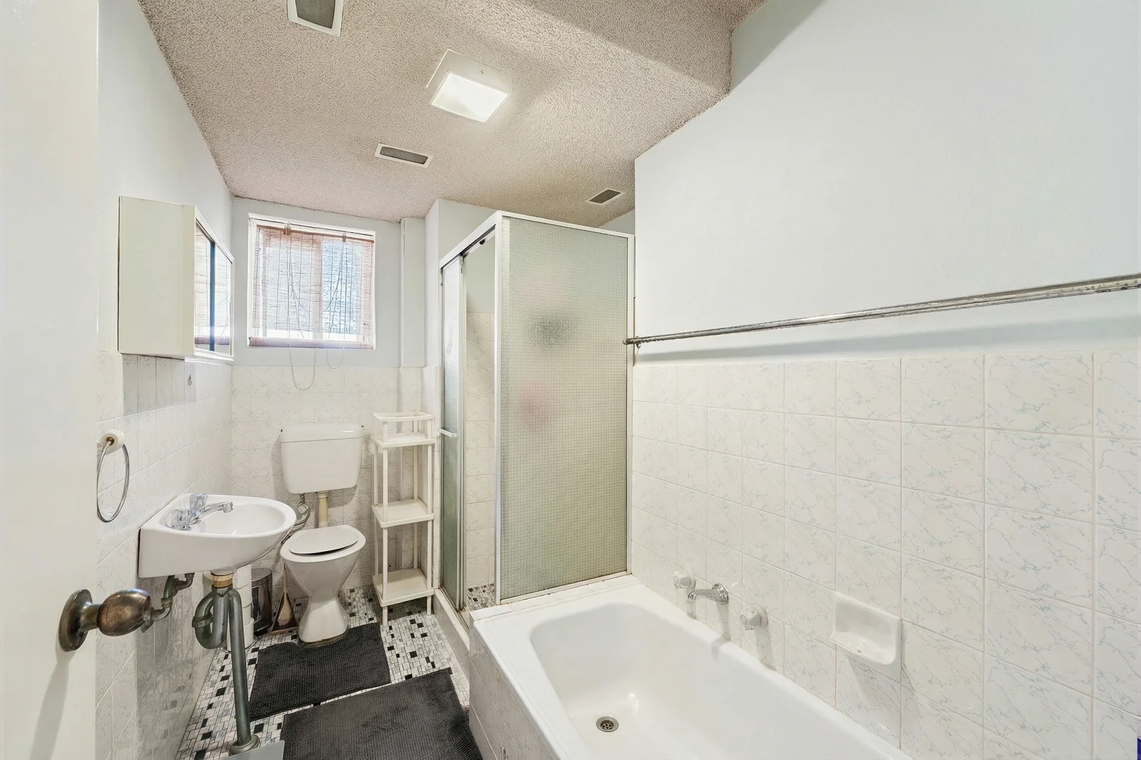 Additional image 8 of 6/15 Ocean Parade, The Entrance NSW 2261