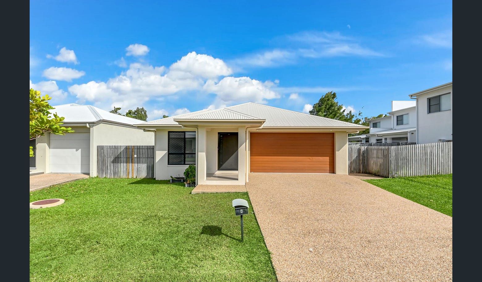 4 bedrooms House in 4 Ribaldo Circuit BURDELL QLD, 4818