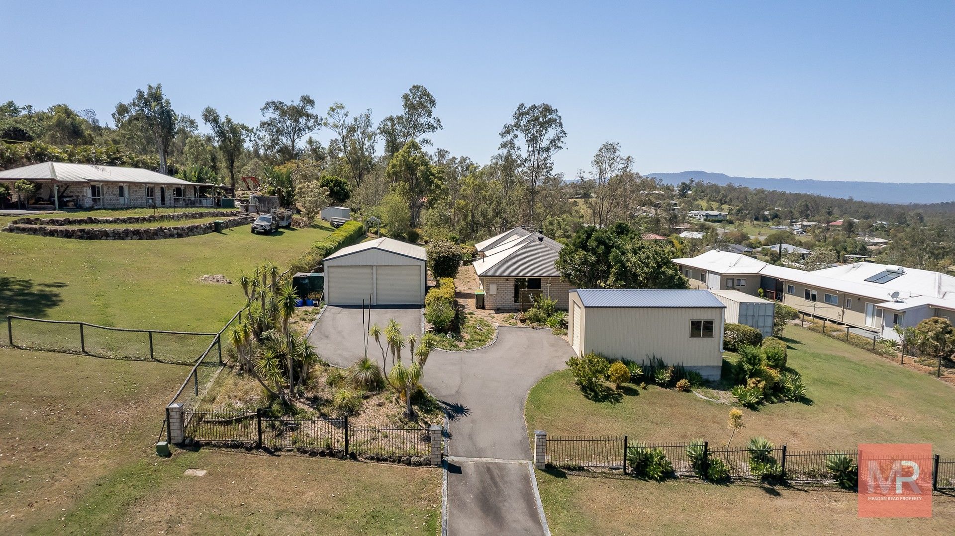 4 bedrooms Rural in 31-33 Portsmouth Court MUNDOOLUN QLD, 4285