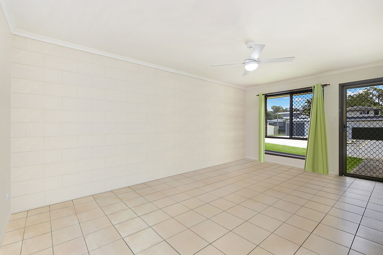 10/33 Clare Road, Kingston QLD 4114, Image 1