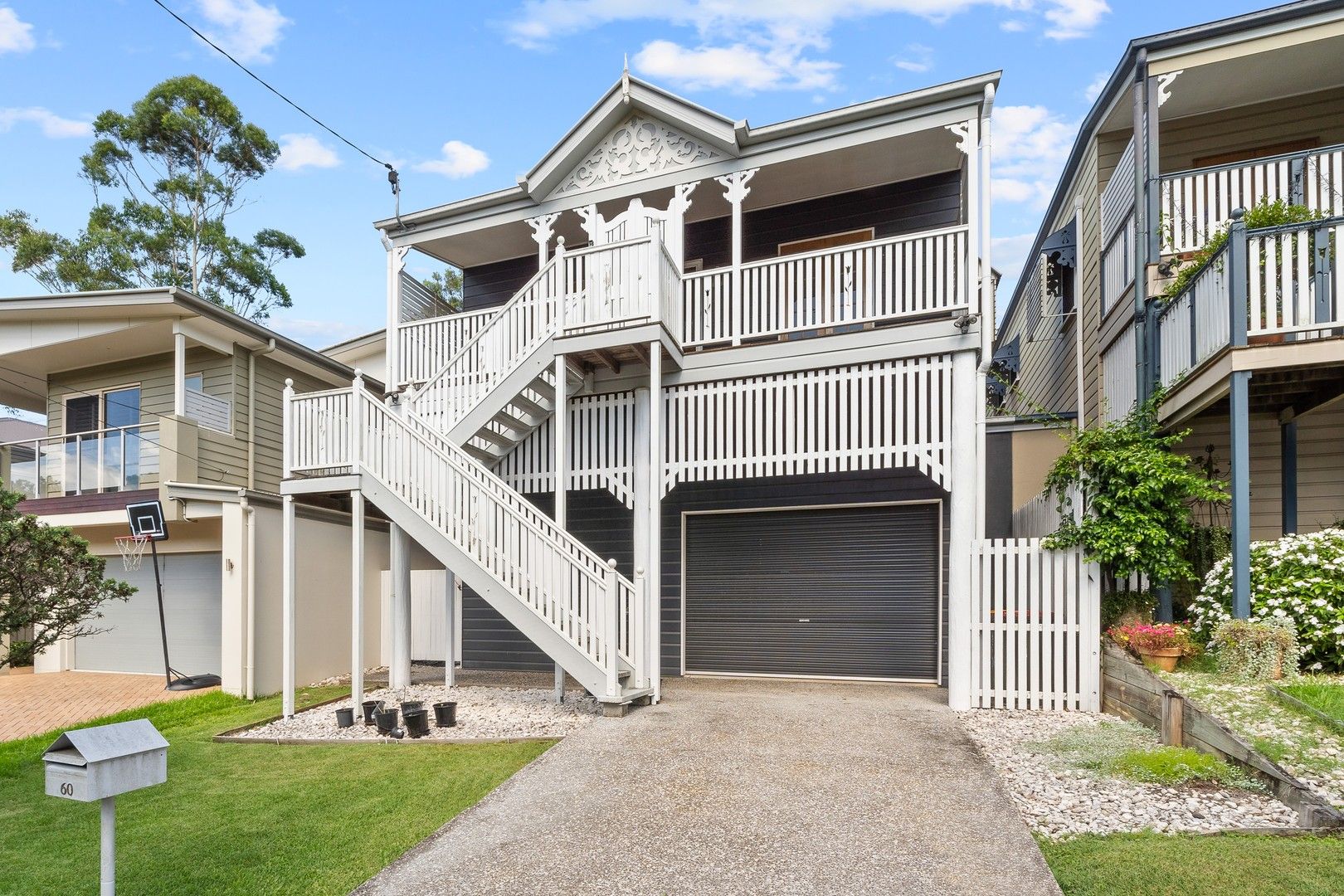 2 bedrooms Apartment / Unit / Flat in 1/60 Lorward Street BARDON QLD, 4065