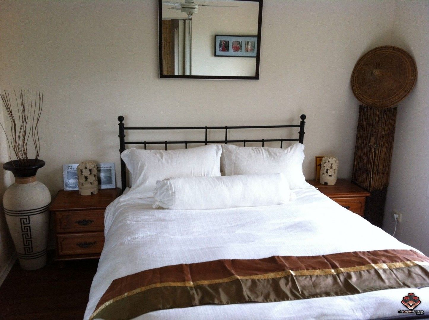 1 bedrooms Apartment / Unit / Flat in ID:3782240/3-5 BARRANBALI STREET CHEVRON ISLAND QLD, 4217