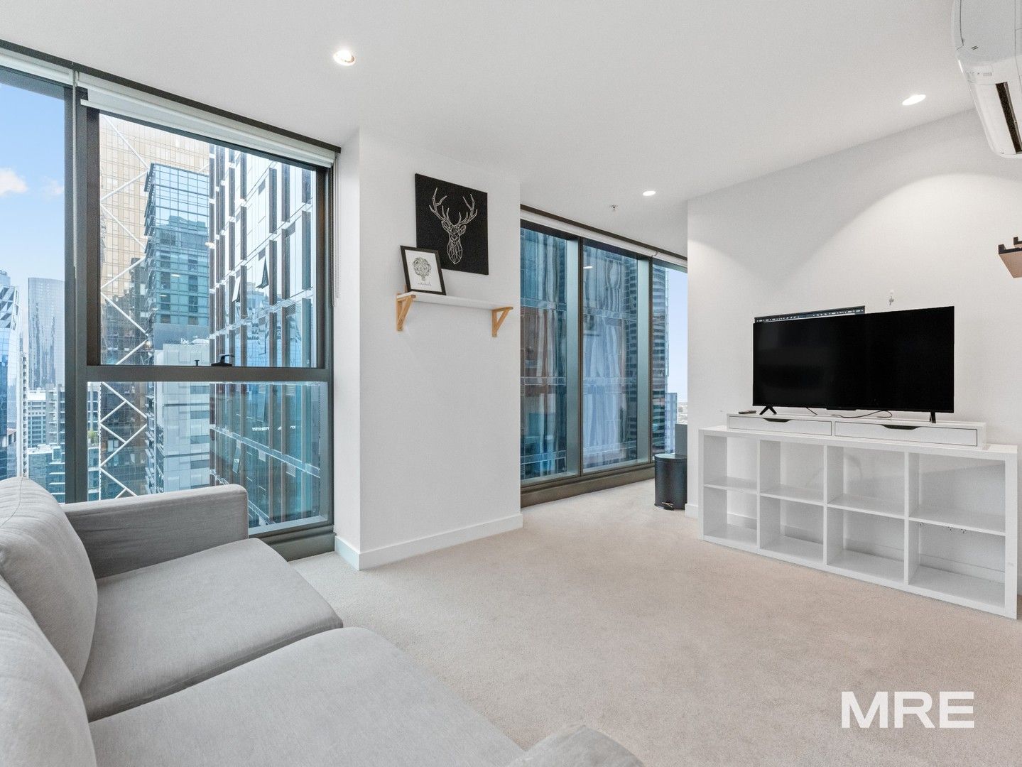 1 bedrooms Apartment / Unit / Flat in 3309/285 La Trobe Street MELBOURNE VIC, 3000