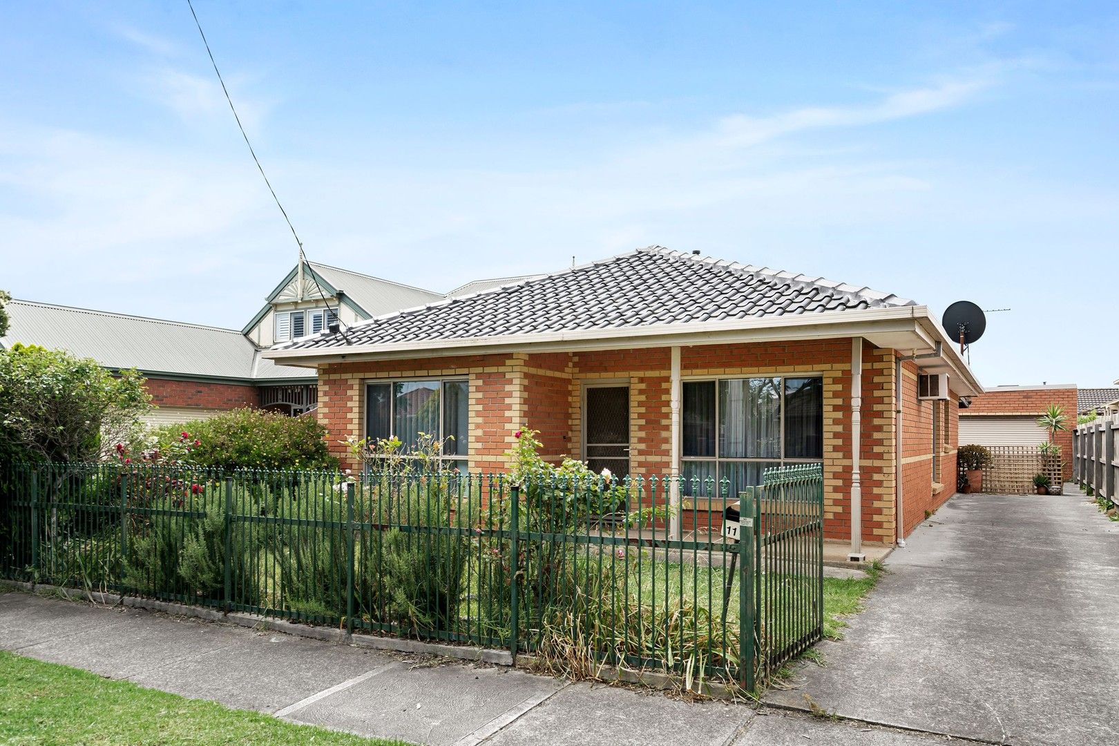3 bedrooms House in 11 Spicer Boulevard ALTONA MEADOWS VIC, 3028