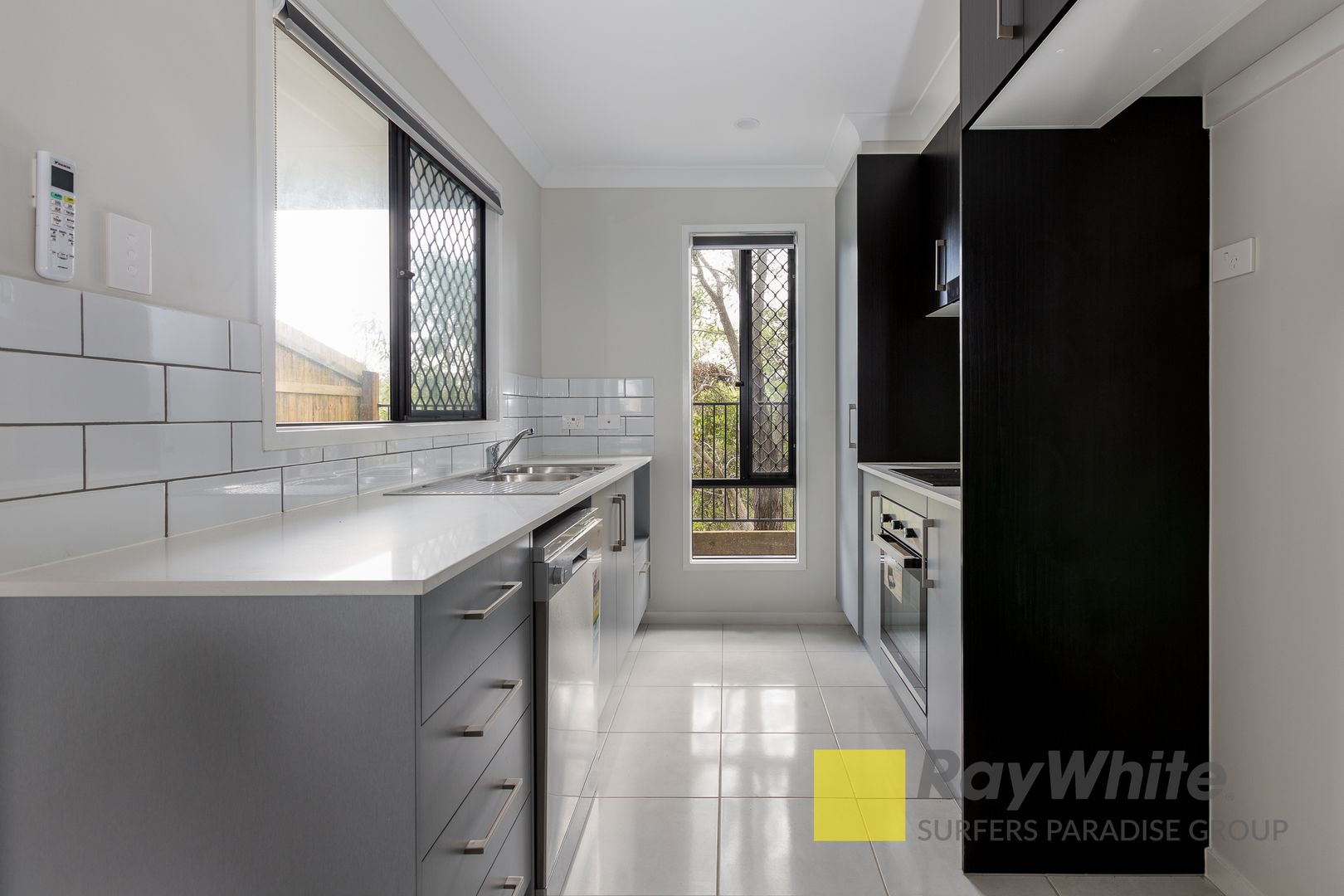 7/8 Highlands Street, Yarrabilba QLD 4207, Image 2