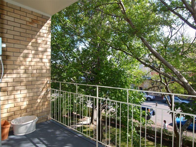 8 822 Military Road Mosman