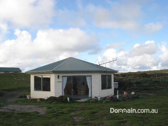 3 Moores Drive, Currie, KING ISLAND TAS 7256, Image 2