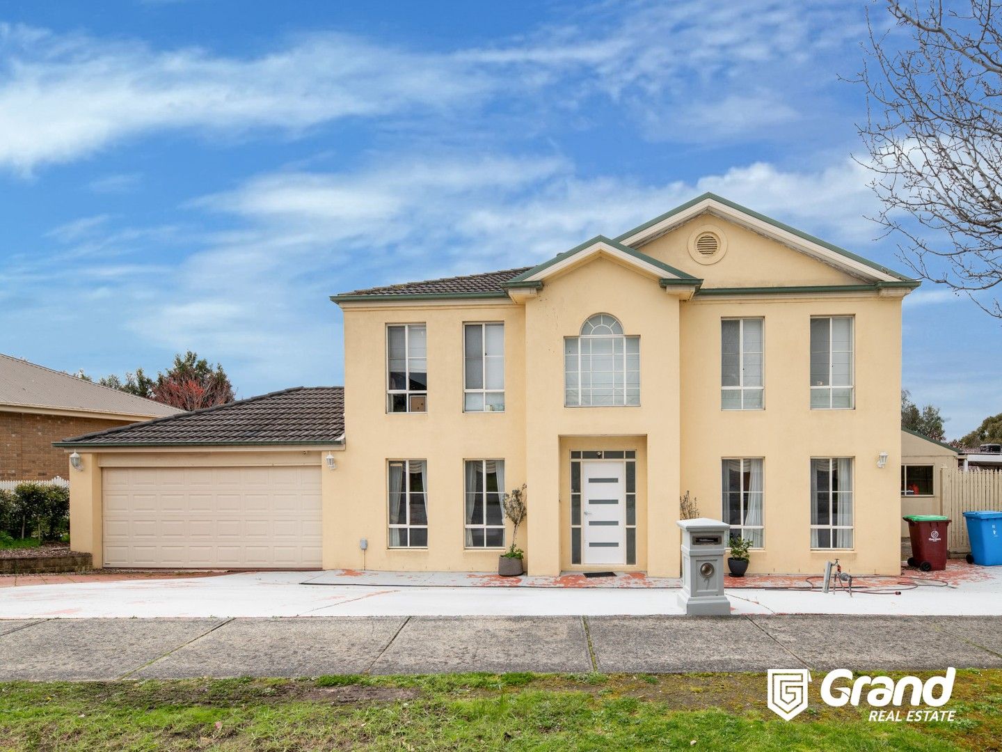 6 bedrooms House in 7 Davy Court NARRE WARREN SOUTH VIC, 3805