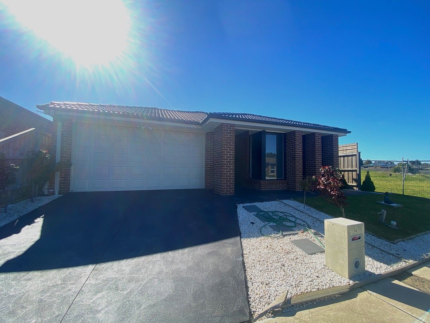 4 bedrooms House in 14 Spectacular Avenue DOREEN VIC, 3754