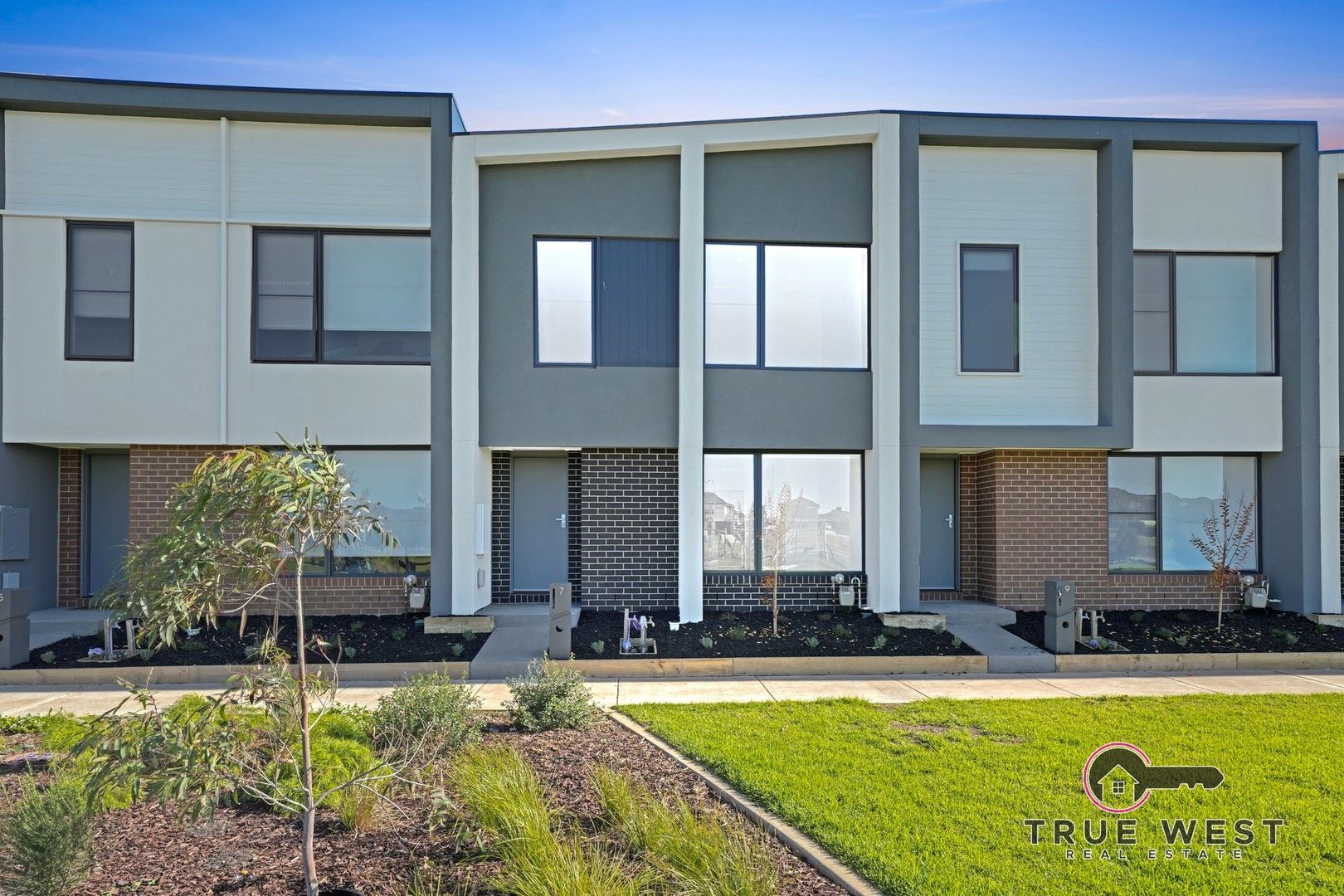 3 bedrooms New House & Land in 7 Ogawa Walk TARNEIT VIC, 3029
