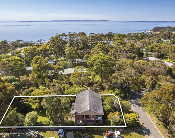 11 Murray Drive, Point Leo VIC 3916