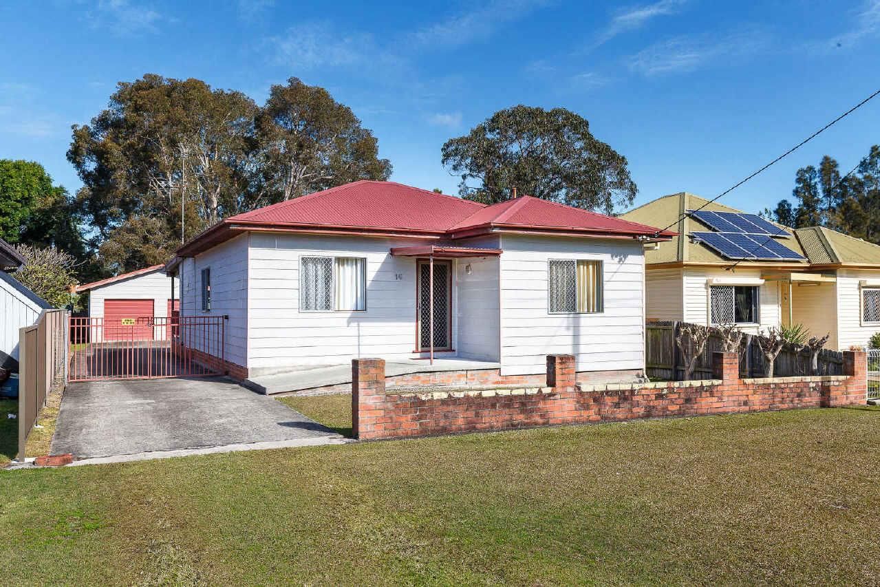 16 Middle Street, Forster NSW 2428