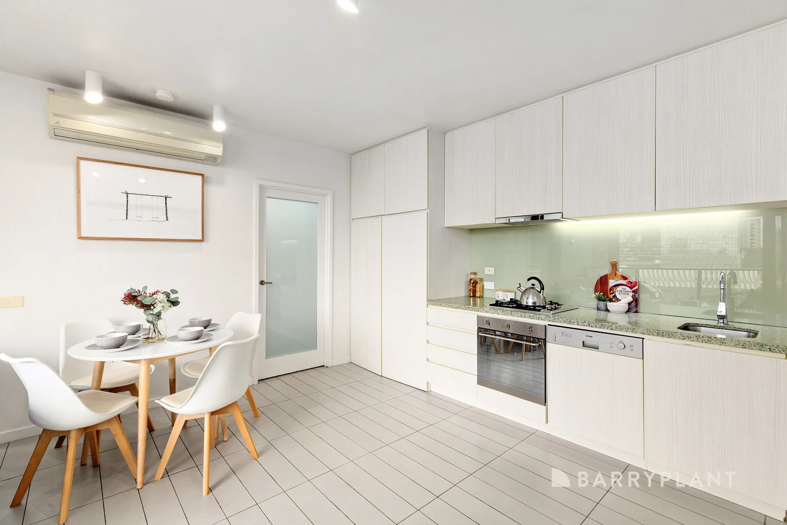 Additional image 6 of 910/673 La Trobe Street, Docklands VIC 3008