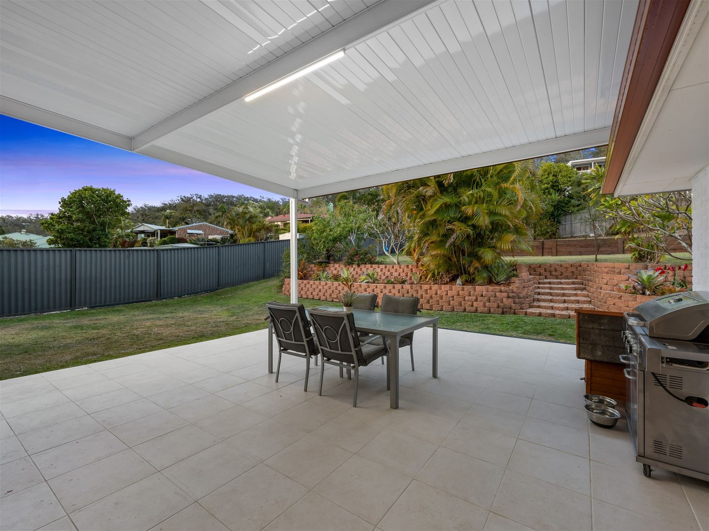 253 Mount Warren Blvd, Mount Warren Park QLD 4207, Image 2