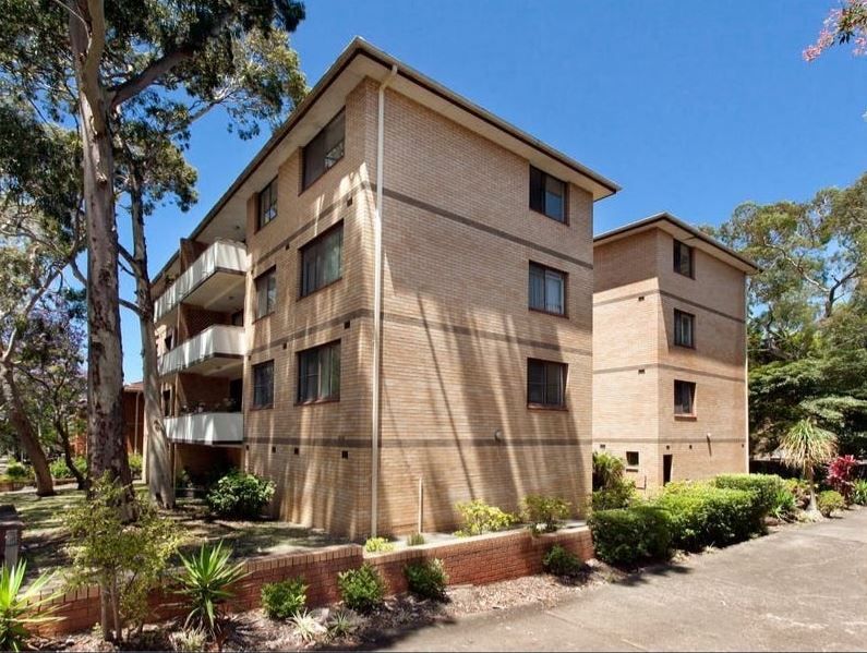 3 bedrooms Apartment / Unit / Flat in 2/27 Illawarra Street ALLAWAH NSW, 2218