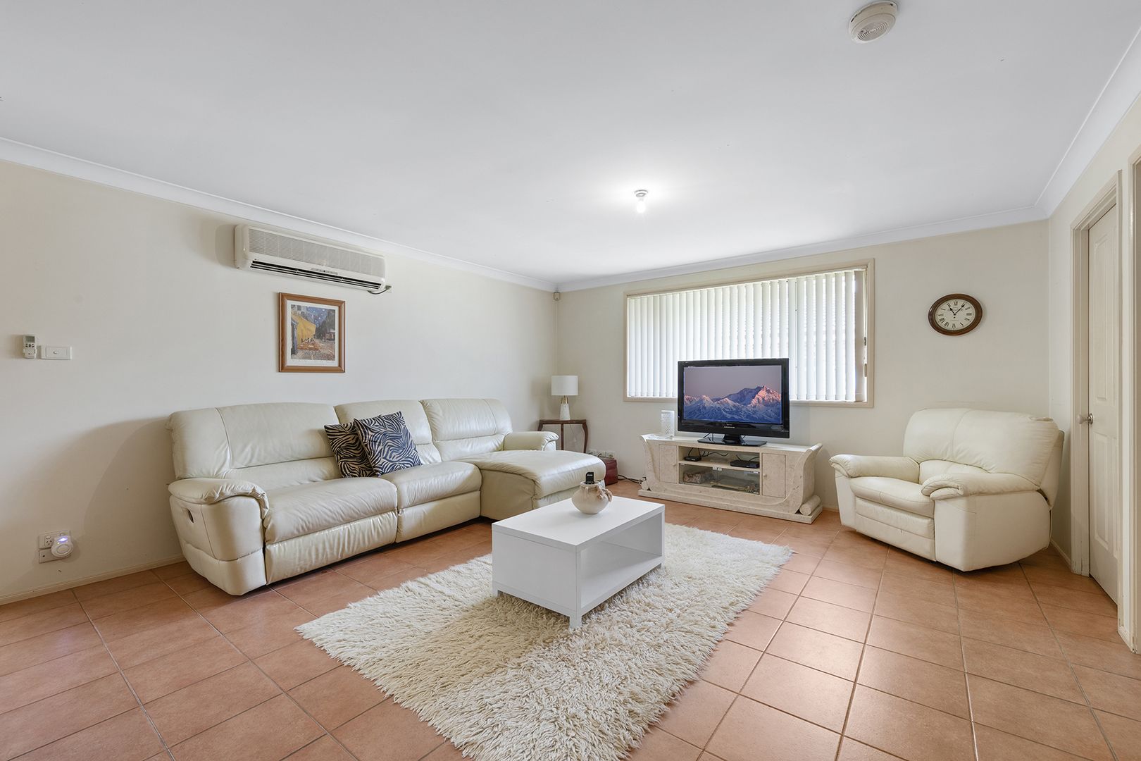 1 Dowding Close, Cecil Hills NSW 2171, Image 2