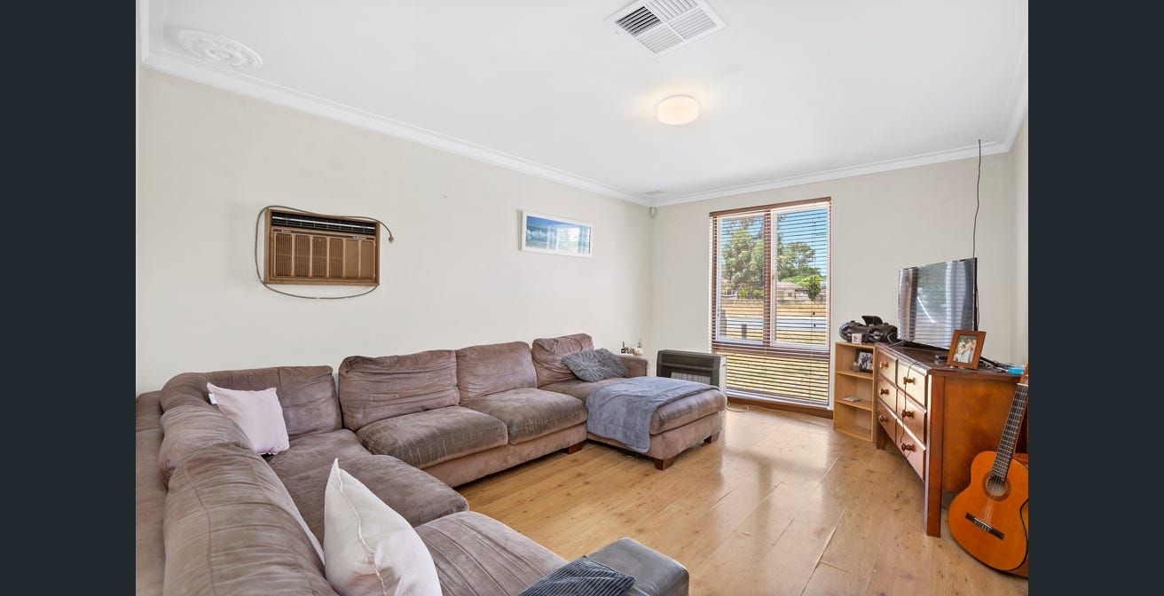 15 Hickson Avenue, Armadale WA 6112 House For Rent 520 Domain