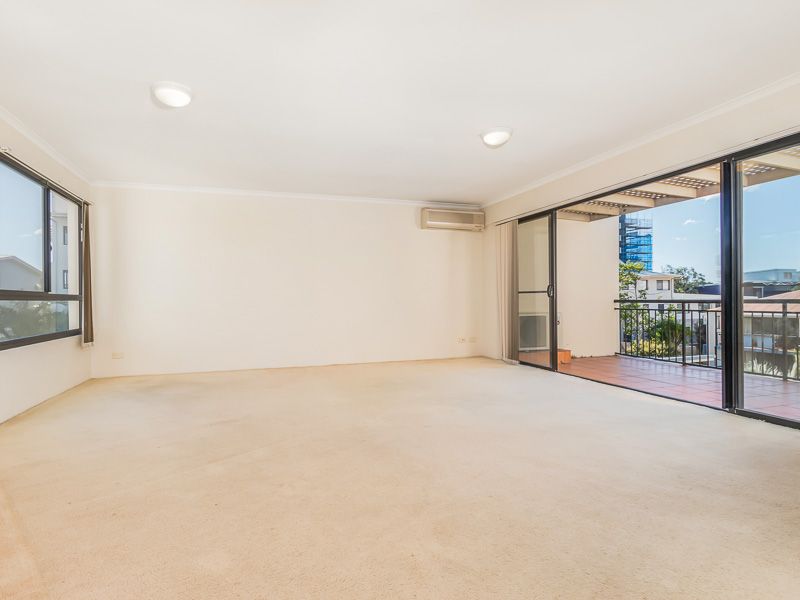 75/45 Harries Road, Coorparoo QLD 4151, Image 2