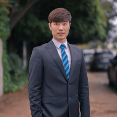 Kelvin Leung, Sales representative